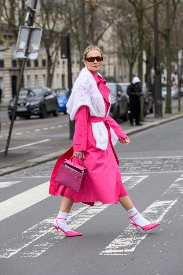 Scarpe con il cinturino: un connubio perfetto tra eleganza e funzionalità.